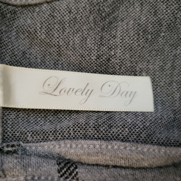 Elegant dress grey w/ plaid detailing ASYMMETRICAL - Picture 3 of 6